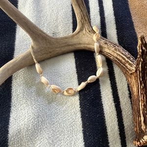 Beachy shell necklace